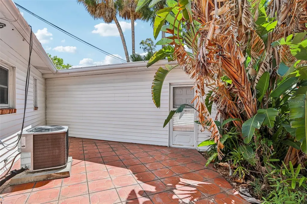 215 S West Shore Boulevard Tampa FL 33609