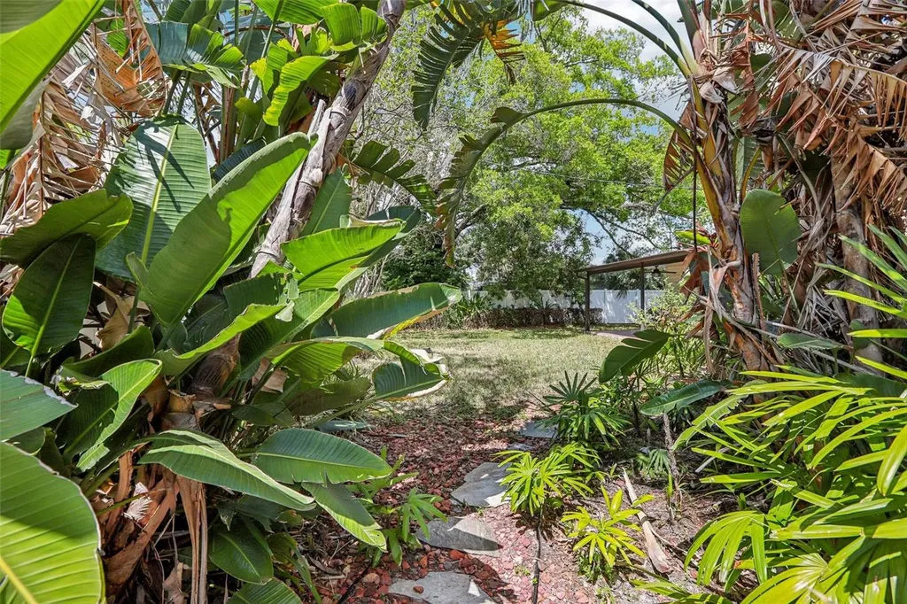 215 S West Shore Boulevard Tampa FL 33609