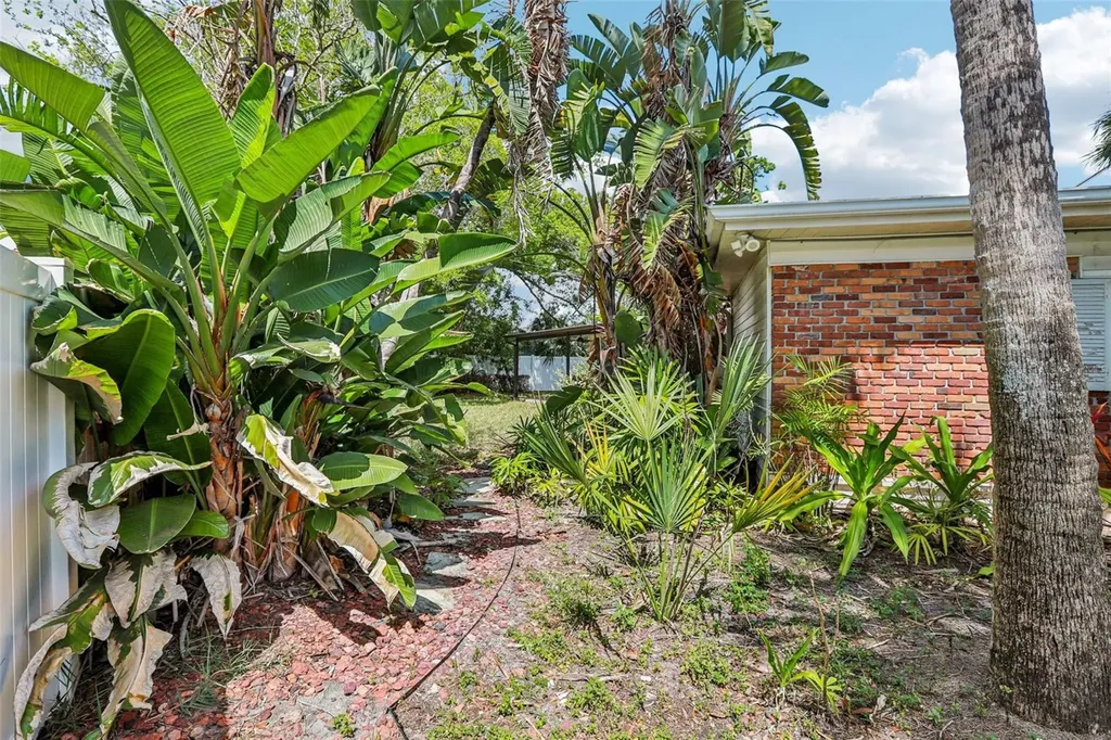215 S West Shore Boulevard Tampa FL 33609