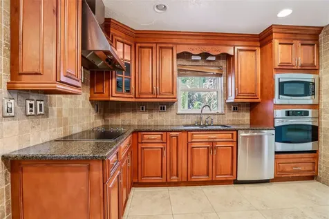 215 S West Shore Boulevard Tampa FL 33609