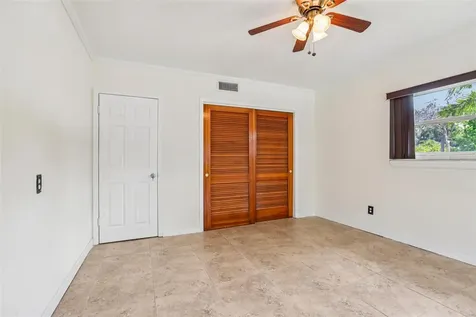 215 S West Shore Boulevard Tampa FL 33609