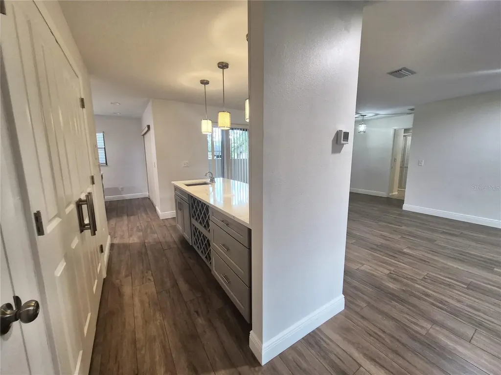 160 Joanne Place Oldsmar FL 34677