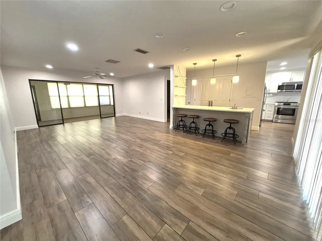 160 Joanne Place Oldsmar FL 34677