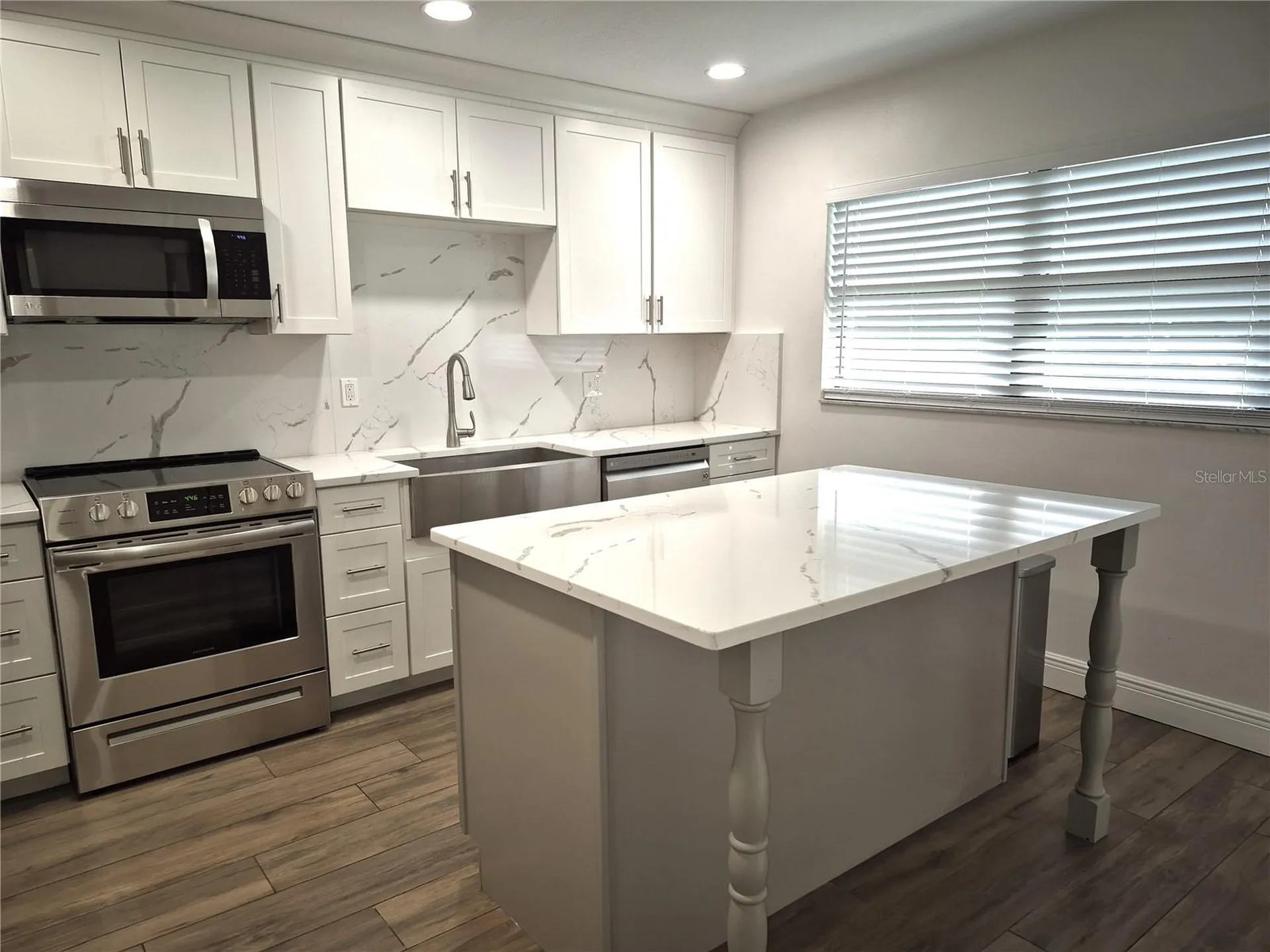 160 Joanne Place Oldsmar FL 34677