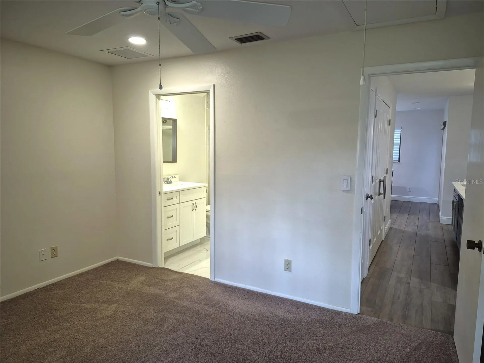 160 Joanne Place Oldsmar FL 34677
