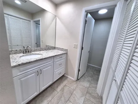 160 Joanne Place Oldsmar FL 34677