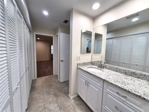 160 Joanne Place Oldsmar FL 34677
