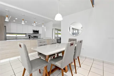 52 Capri Street San Juan PR 00926