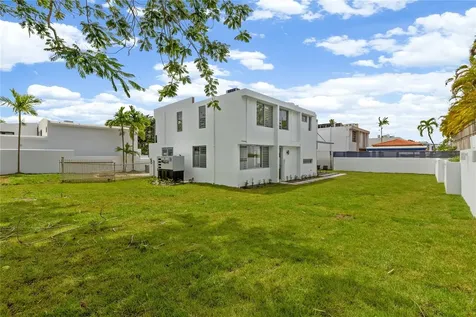 52 Capri Street San Juan PR 00926