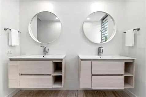 52 Capri Street San Juan PR 00926