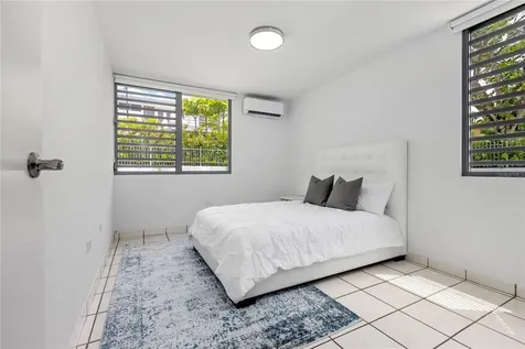 52 Capri Street San Juan PR 00926
