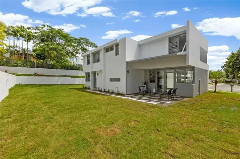 52 Capri Street San Juan PR 00926