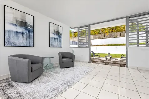 52 Capri Street San Juan PR 00926