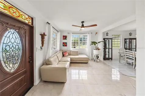 39 Bo. Camino Nuevo Yabucoa PR 00767