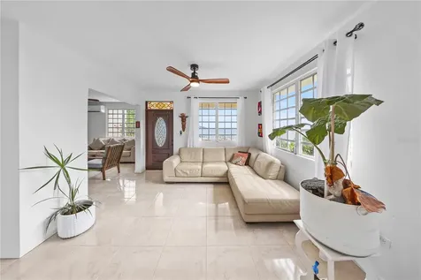 39 Bo. Camino Nuevo Yabucoa PR 00767
