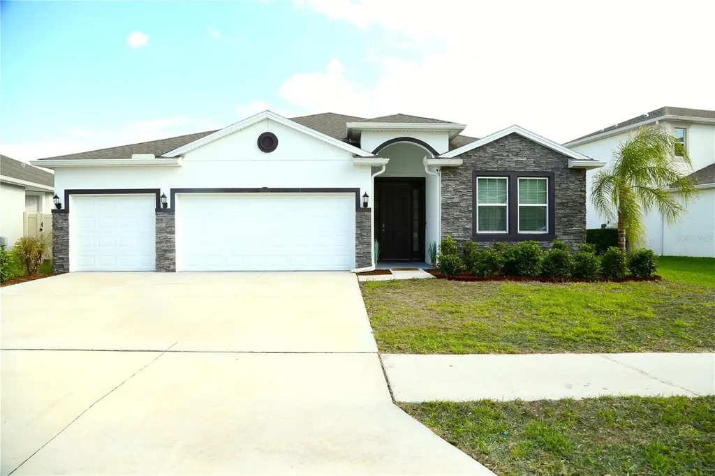 1160 Bering Road Wesley Chapel FL 33543