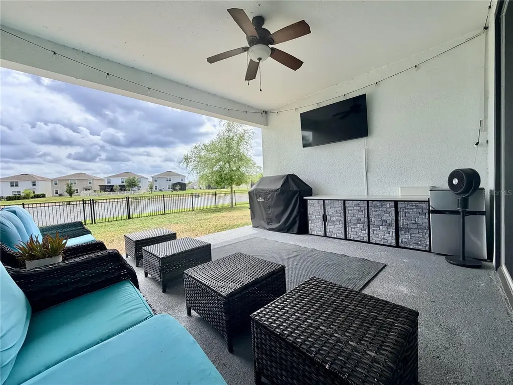 1160 Bering Road Wesley Chapel FL 33543