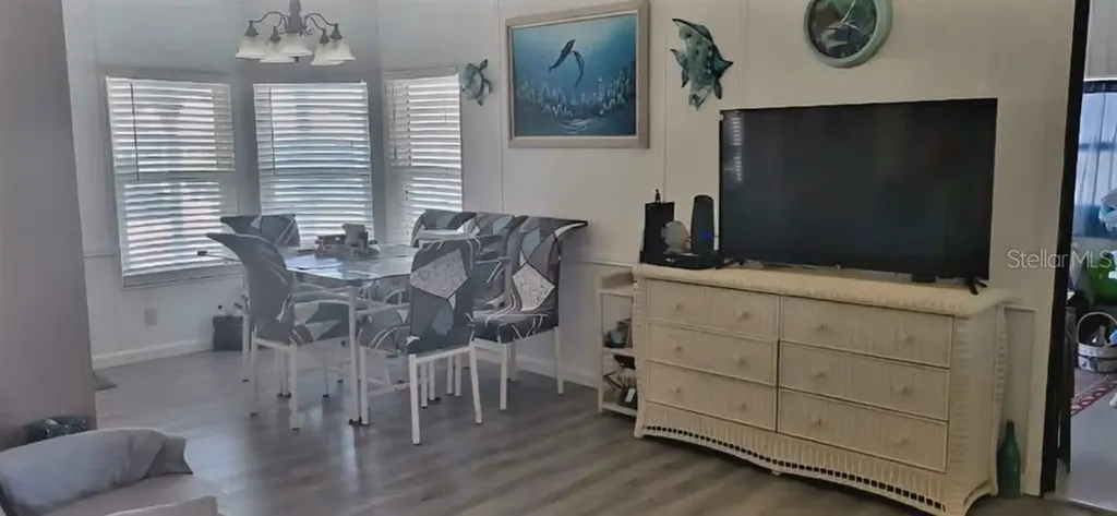 5208 5th B Street E Bradenton FL 34203
