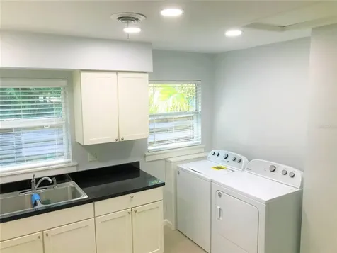 2541 Floyd Street Sarasota FL 34239