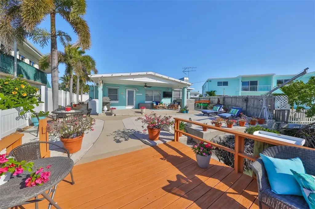 508 129th Avenue E Madeira Beach FL 33708