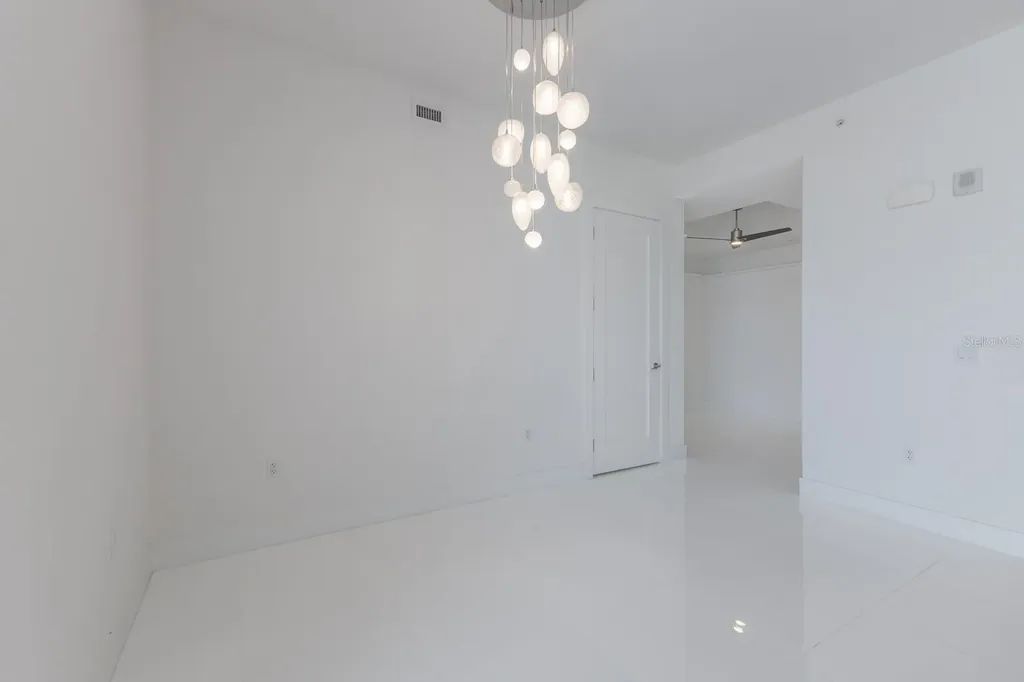 111 S Pineapple Avenue Sarasota FL 34236