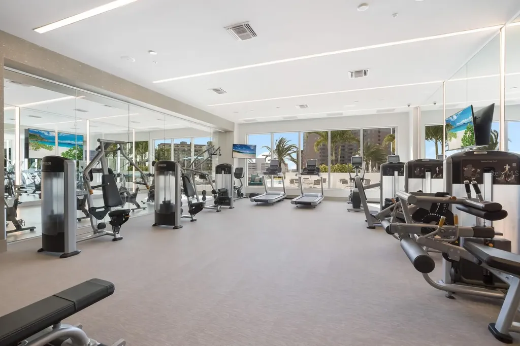 111 S Pineapple Avenue Sarasota FL 34236