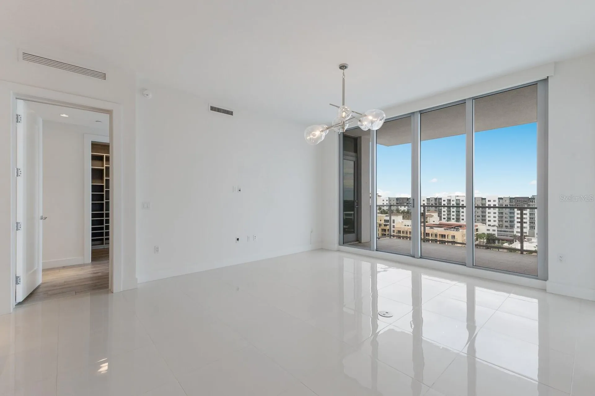 111 S Pineapple Avenue Sarasota FL 34236