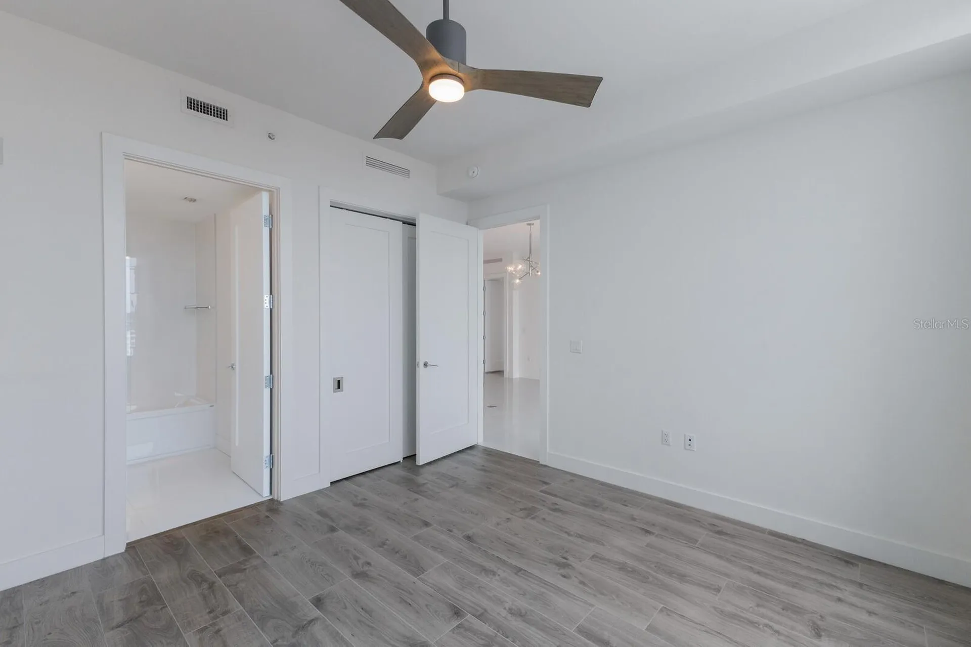 111 S Pineapple Avenue Sarasota FL 34236
