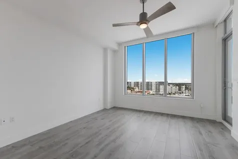 111 S Pineapple Avenue Sarasota FL 34236