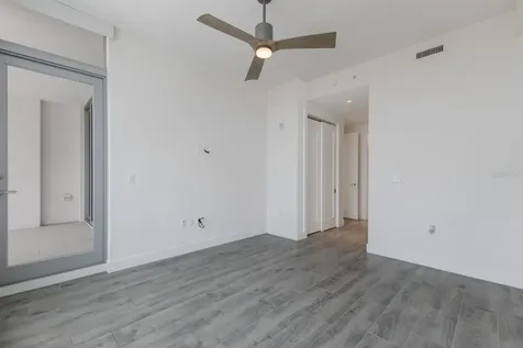 111 S Pineapple Avenue Sarasota FL 34236