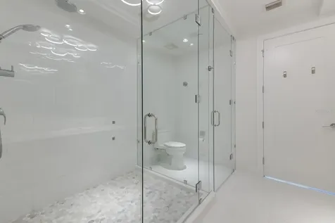 111 S Pineapple Avenue Sarasota FL 34236