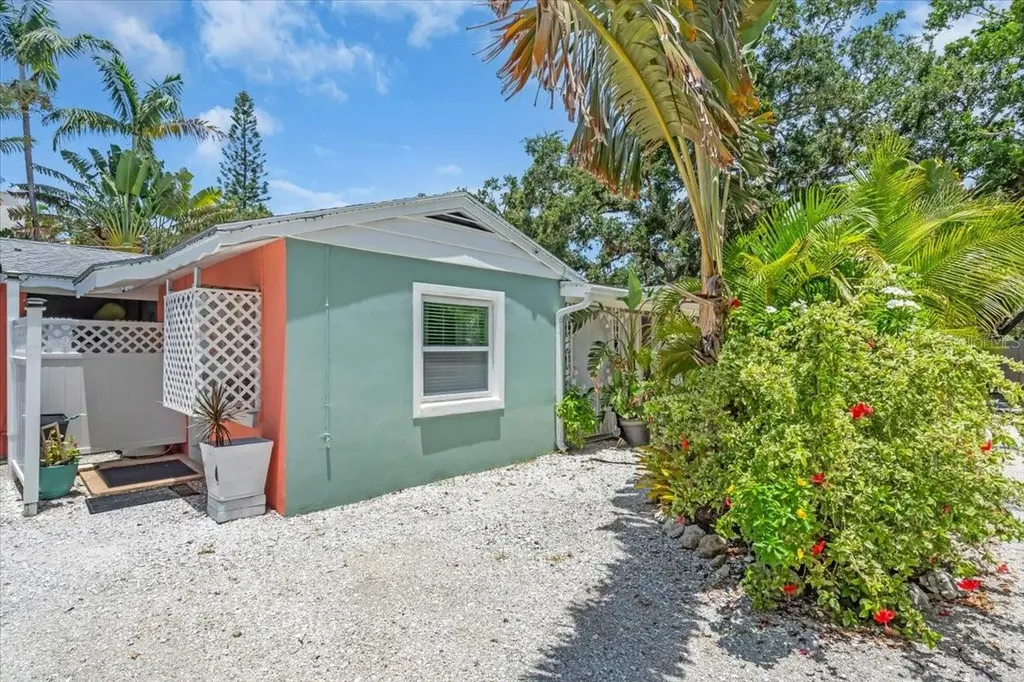 1761 Siesta Dr & 1760 Wisconsin Lane Sarasota FL 34239