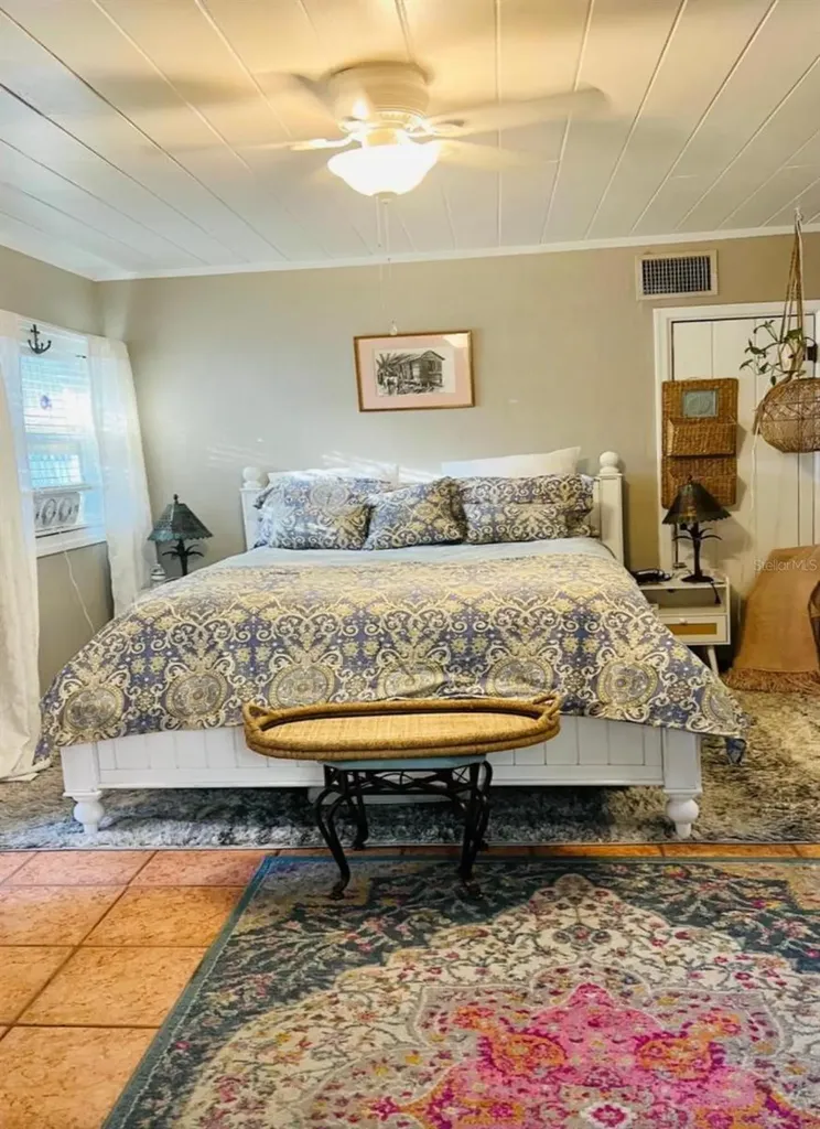 1761 Siesta Dr & 1760 Wisconsin Lane Sarasota FL 34239
