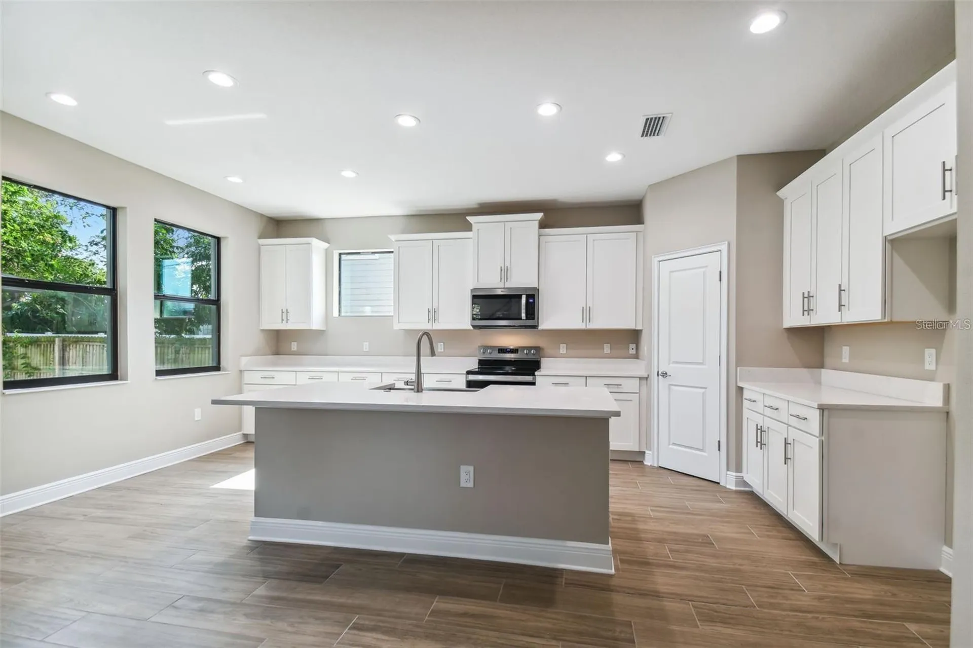 4333 2nd Avenue N St Petersburg FL 33713