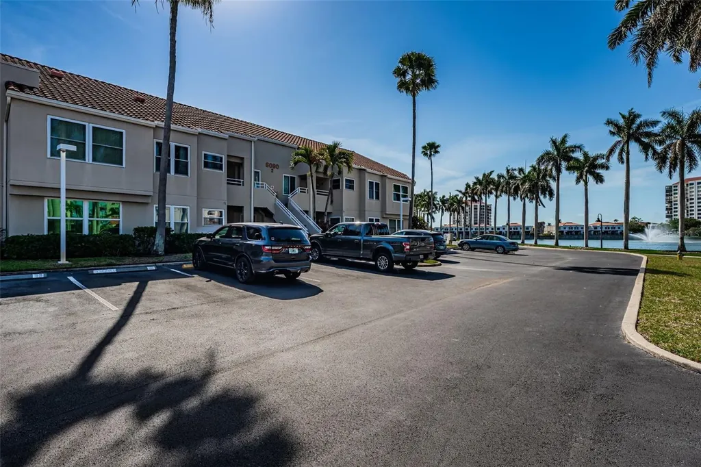 6080 Bahia Del Mar Circle St Petersburg FL 33715