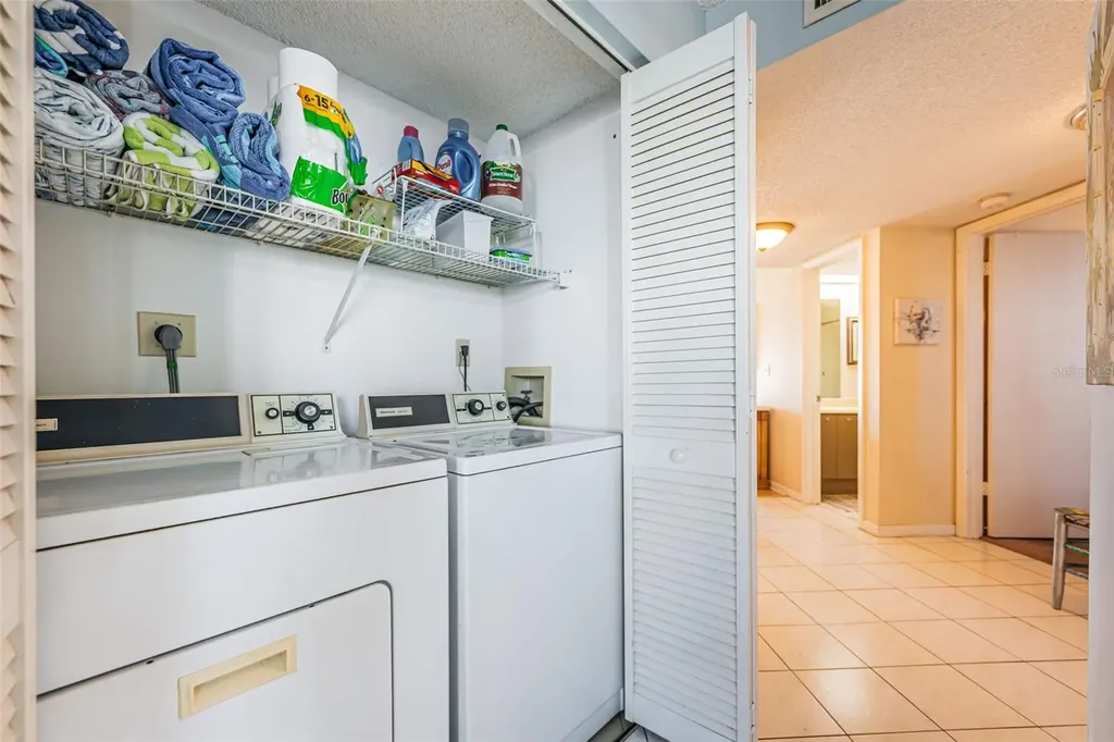 6080 Bahia Del Mar Circle St Petersburg FL 33715