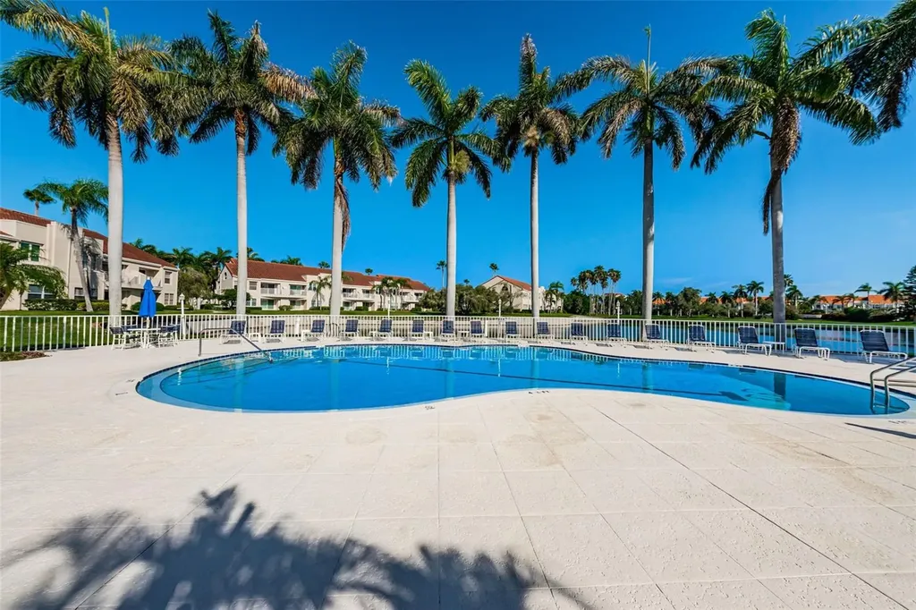 6080 Bahia Del Mar Circle St Petersburg FL 33715