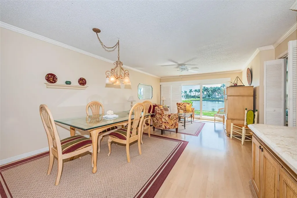 6080 Bahia Del Mar Circle St Petersburg FL 33715