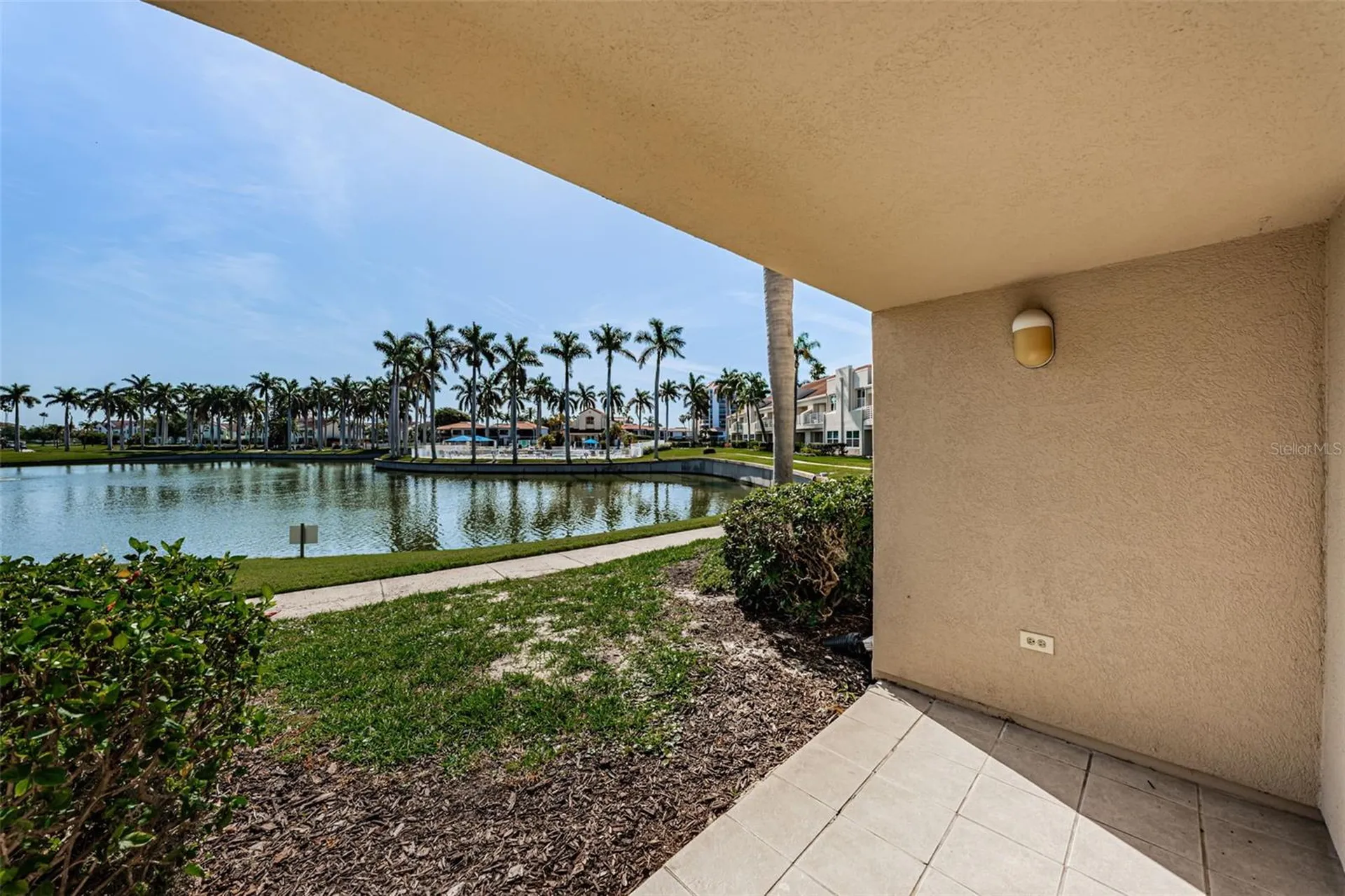 6080 Bahia Del Mar Circle St Petersburg FL 33715