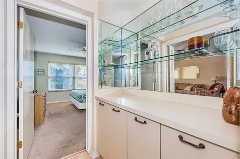 6080 Bahia Del Mar Circle St Petersburg FL 33715