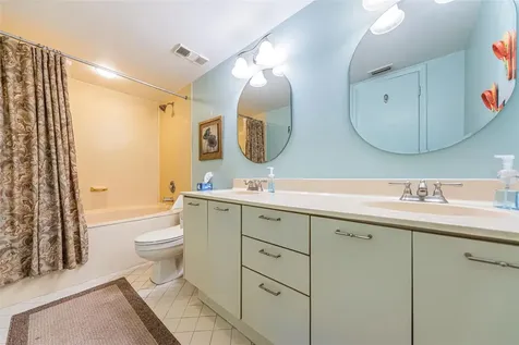 6080 Bahia Del Mar Circle St Petersburg FL 33715