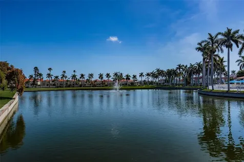 6080 Bahia Del Mar Circle St Petersburg FL 33715