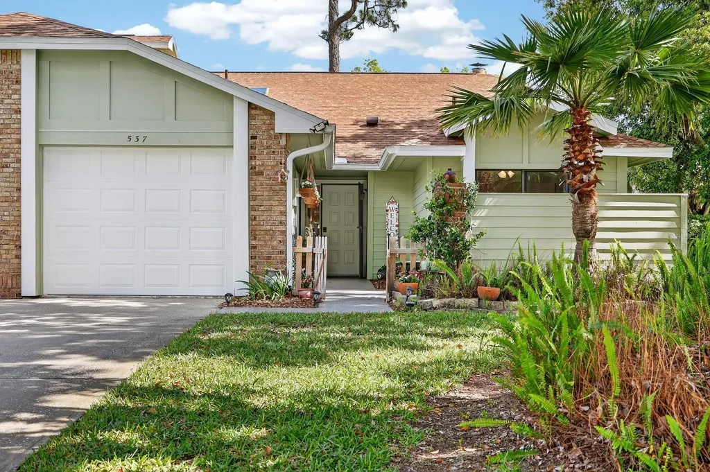 537 Brown Pelican Drive Daytona Beach FL 32119