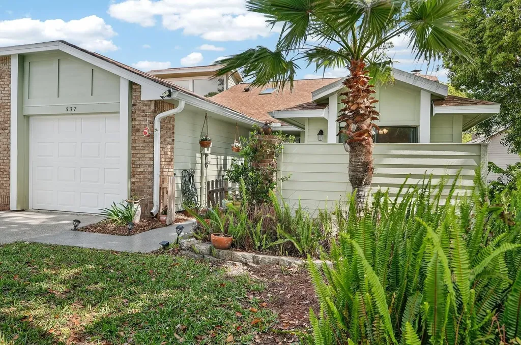 537 Brown Pelican Drive Daytona Beach FL 32119