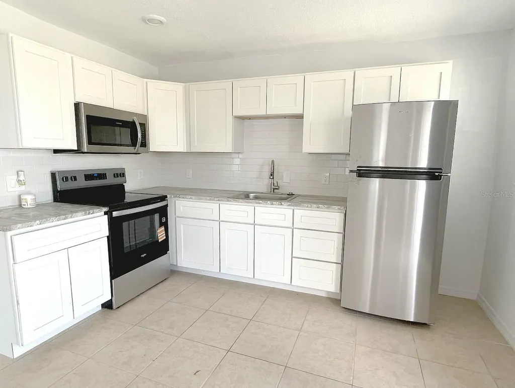 24 Lynn Way Madeira Beach FL 33708