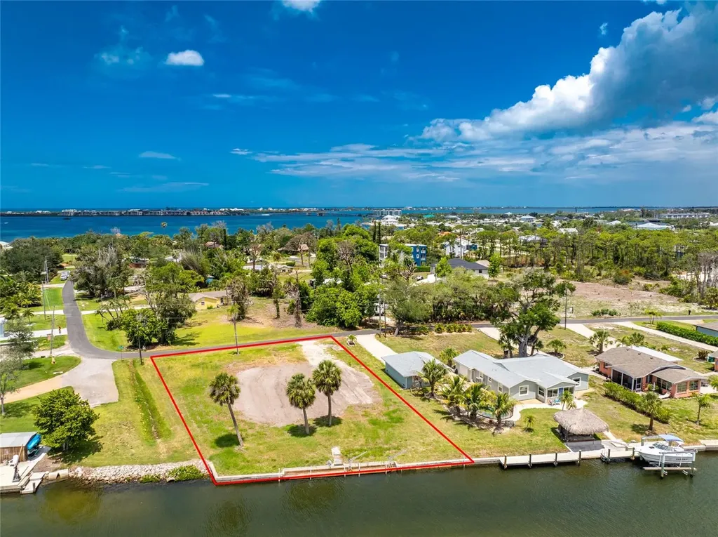 1899 Riverside Drive Englewood FL 34223