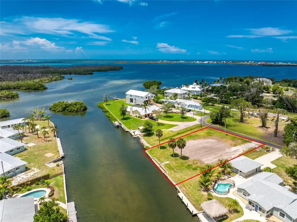 1899 Riverside Drive Englewood FL 34223