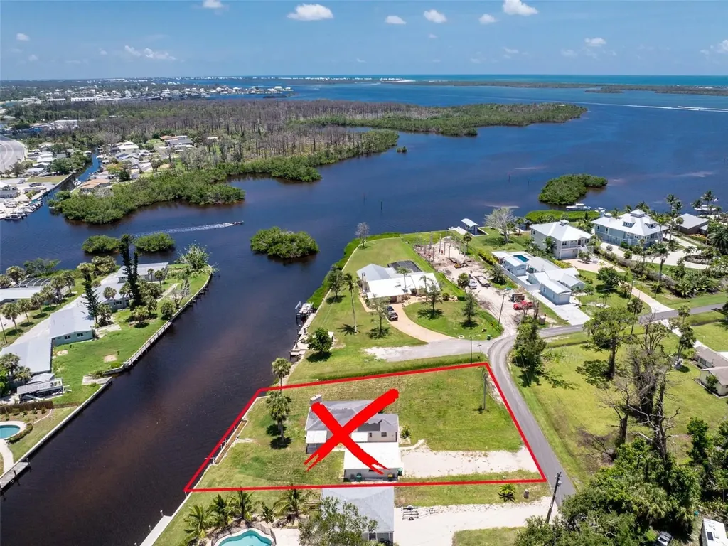 1899 Riverside Drive Englewood FL 34223