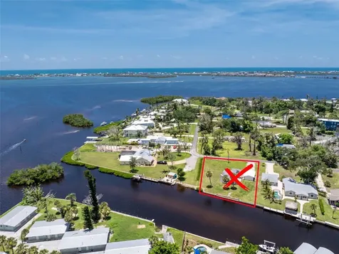 1899 Riverside Drive Englewood FL 34223