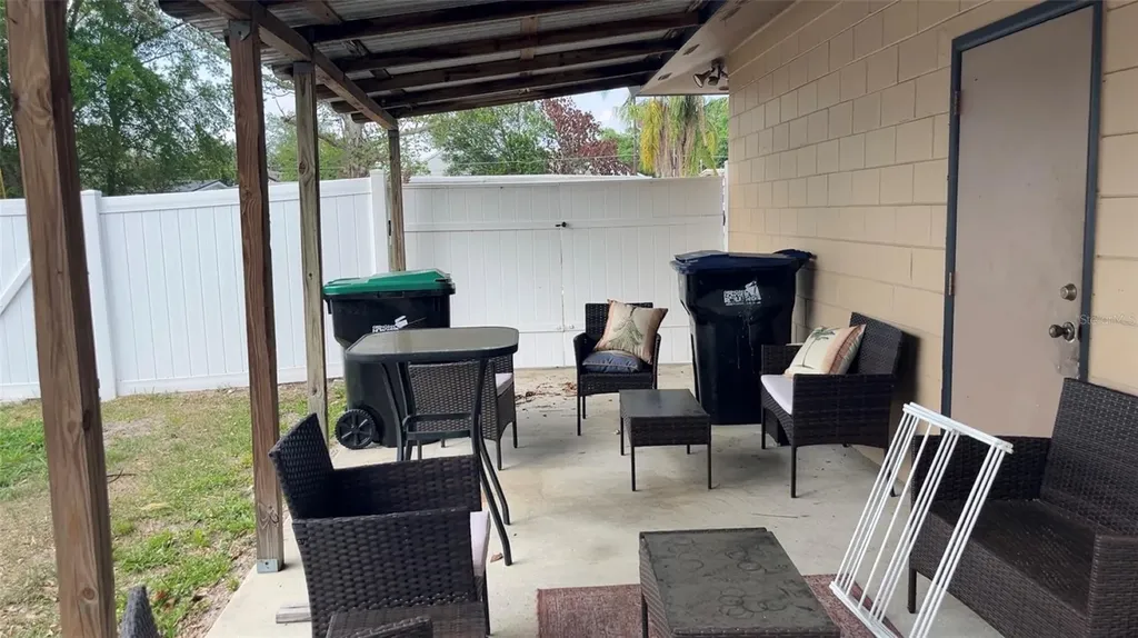 2102 Shaffer Place Orlando FL 32806